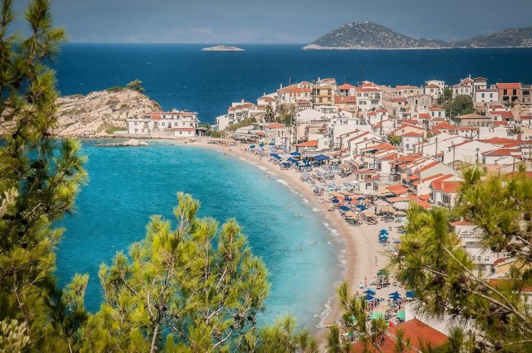 ΙΝΣΕΤΕ: Ελάχιστη η συνεισφορά των νησιών του Β. Αιγαίου στον ελληνικό τουρισμό – Δυνατότητες ανάπτυξης