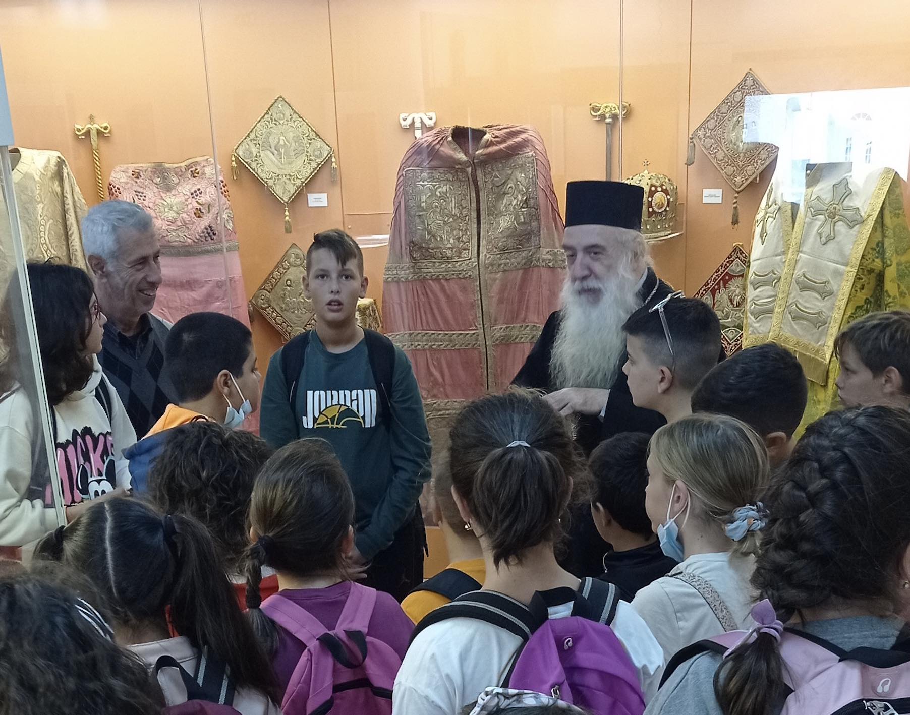 Επίσκεψη μαθητών από το Καρλόβασι στο Εκκλησιαστικό και Βυζαντινό Μουσείο Σάμου