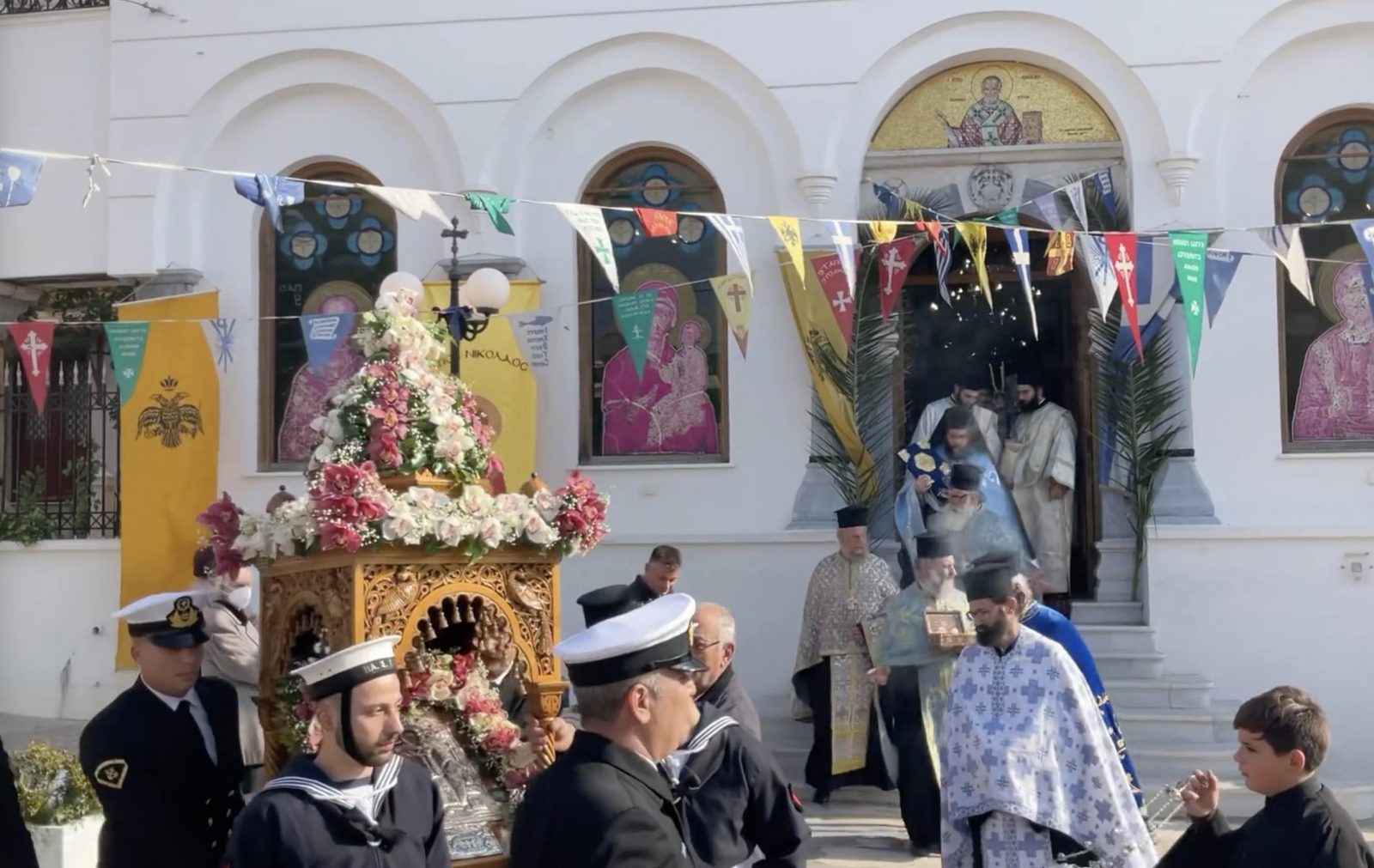 ΒΙΝΤΕΟ-ΦΩΤΟΡΕΠΟΡΤΑΖ: Ο εορτασμός του Αγίου Νικολάου στη Σάμο!